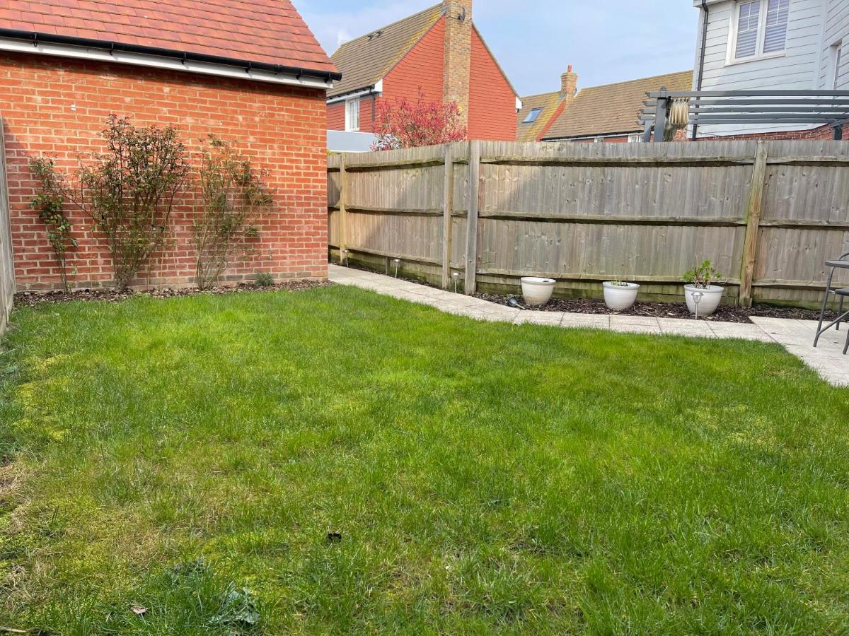 Ashford Holiday Home Sleeps 6 Free Parking Wifi Willesborough Luaran gambar