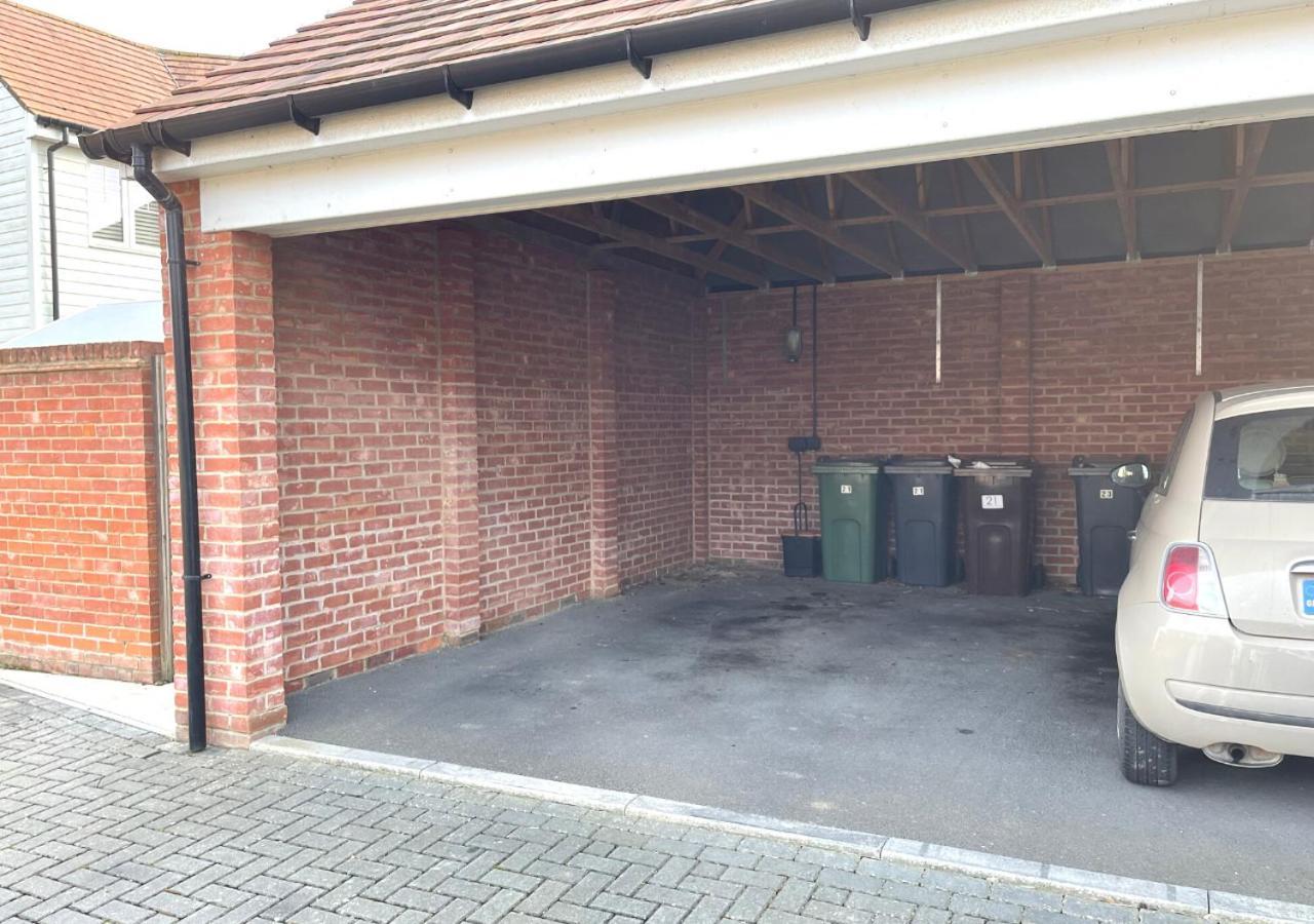 Ashford Holiday Home Sleeps 6 Free Parking Wifi Willesborough Luaran gambar