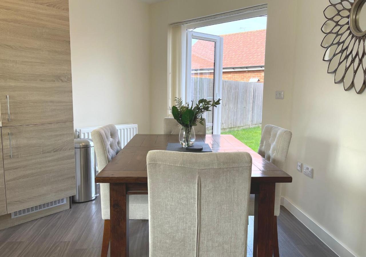 Ashford Holiday Home Sleeps 6 Free Parking Wifi Willesborough Luaran gambar