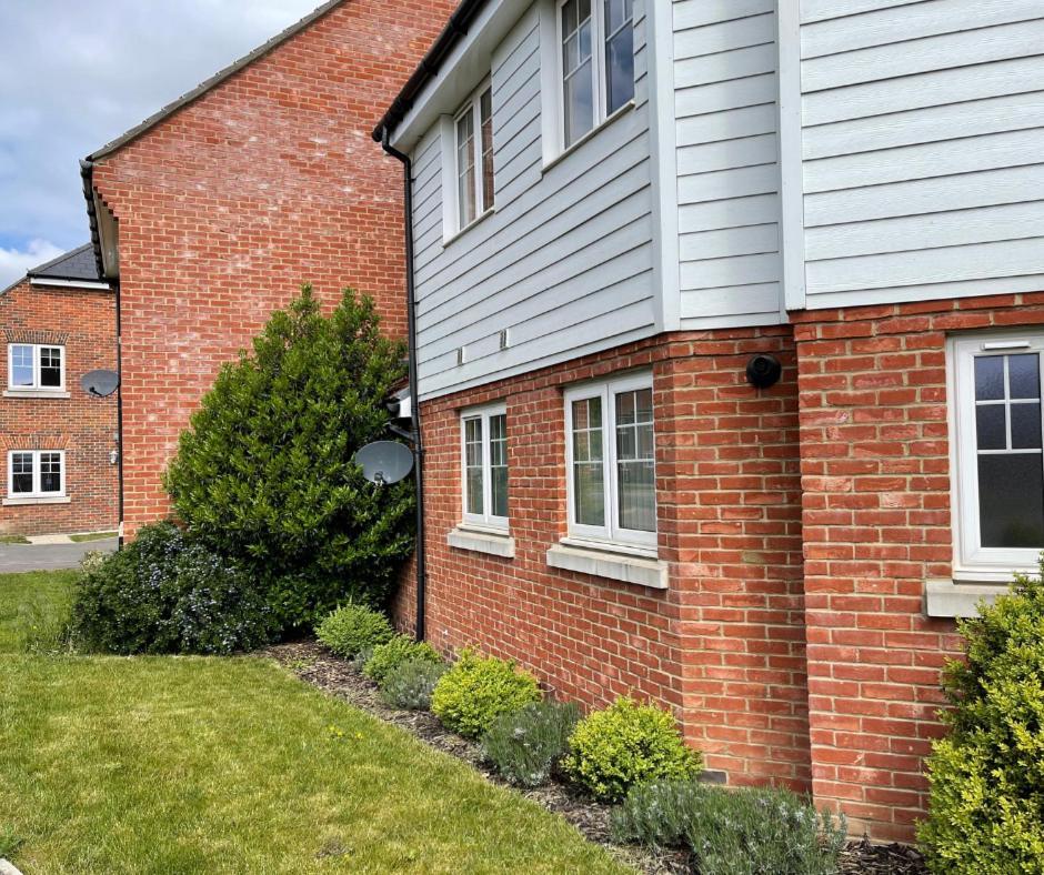 Ashford Holiday Home Sleeps 6 Free Parking Wifi Willesborough Luaran gambar